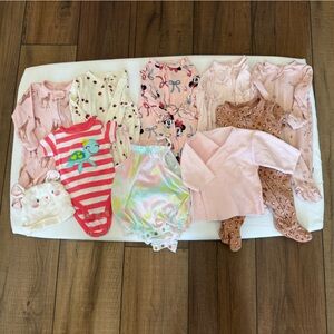 Small lot 10+ items Newborn Girls Clothes